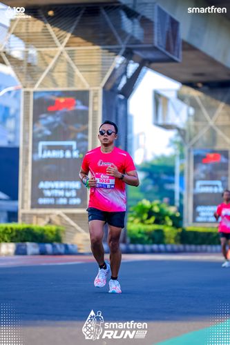 Race photo from Smartfren Run 2025 