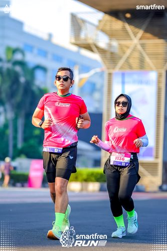 Race photo from Smartfren Run 2025 
