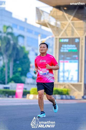 Race photo from Smartfren Run 2025 
