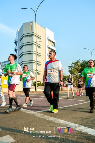 Race photo from BAF LIONS RUN 2024
