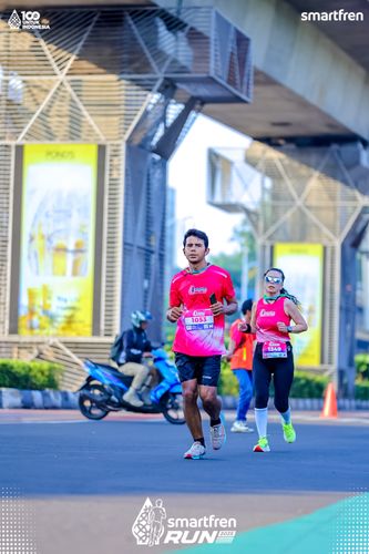 Race photo from Smartfren Run 2025 