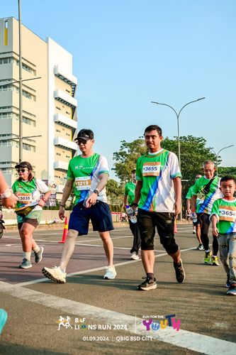Race photo from BAF LIONS RUN 2024
