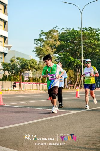 Race photo from BAF LIONS RUN 2024