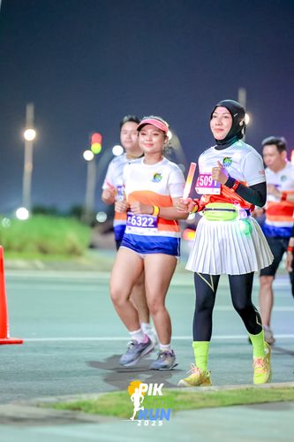 Race photo from PIK NITE RUN 2025