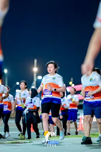 Race photo from PIK NITE RUN 2025