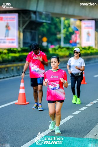 Race photo from Smartfren Run 2025 
