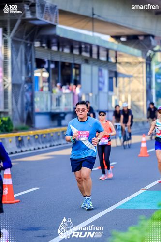 Race photo from Smartfren Run 2025 
