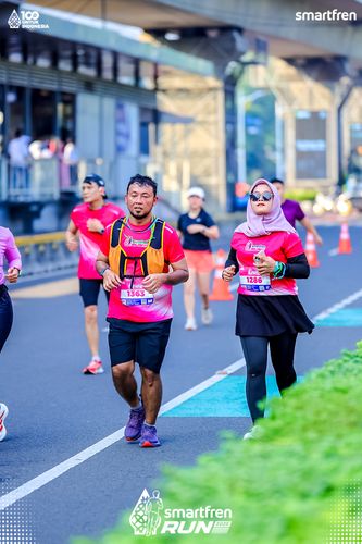 Race photo from Smartfren Run 2025 
