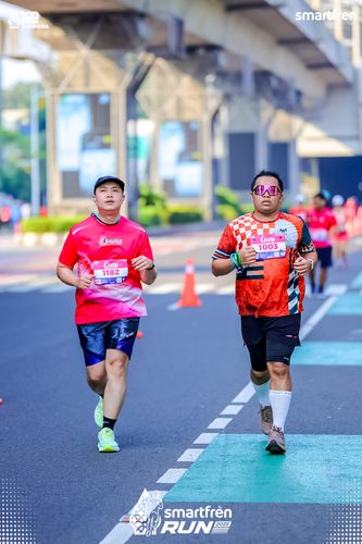 Race photo from Smartfren Run 2025 