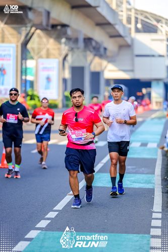 Race photo from Smartfren Run 2025 