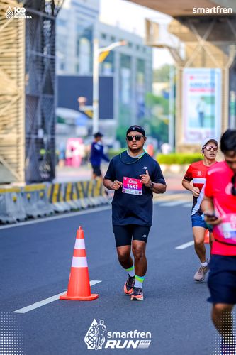 Race photo from Smartfren Run 2025 