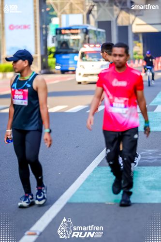 Race photo from Smartfren Run 2025 