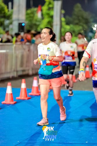 Race photo from PIK NITE RUN 2025