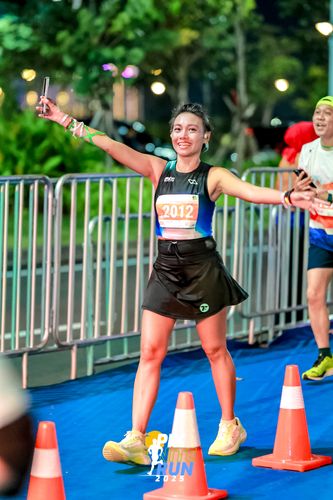 Race photo from PIK NITE RUN 2025
