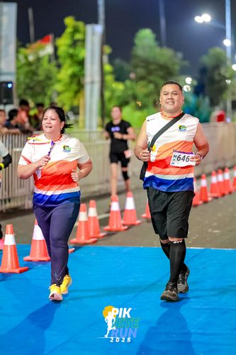 Race photo from PIK NITE RUN 2025