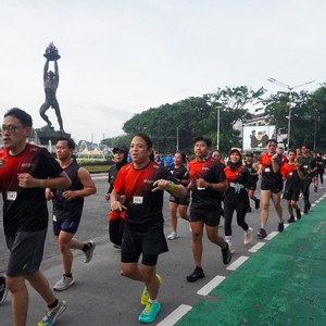 Race photo from FIRST SUNDAY RUN