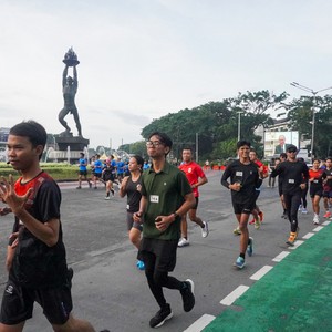 Race photo from FIRST SUNDAY RUN