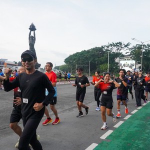 Race photo from FIRST SUNDAY RUN