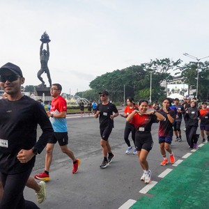 Race photo from FIRST SUNDAY RUN