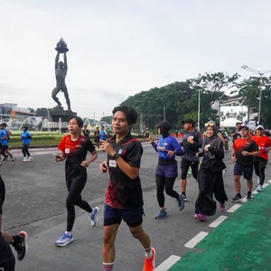 Race photo from FIRST SUNDAY RUN