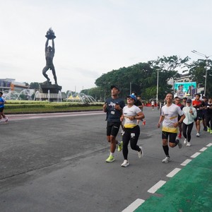 Race photo from FIRST SUNDAY RUN