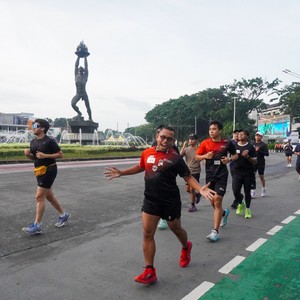 Race photo from FIRST SUNDAY RUN
