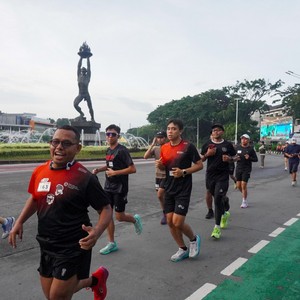 Race photo from FIRST SUNDAY RUN