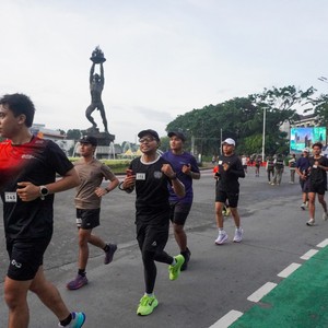 Race photo from FIRST SUNDAY RUN