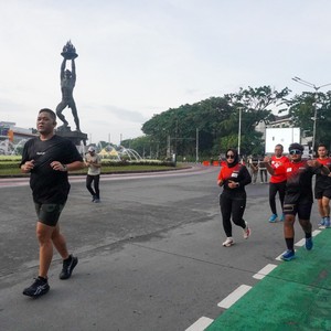 Race photo from FIRST SUNDAY RUN