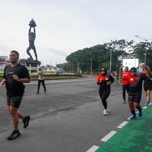 Race photo from FIRST SUNDAY RUN