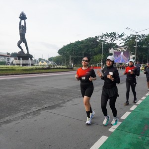 Race photo from FIRST SUNDAY RUN