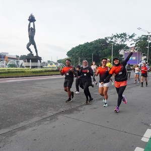 Race photo from FIRST SUNDAY RUN