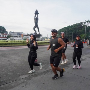 Race photo from FIRST SUNDAY RUN
