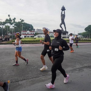 Race photo from FIRST SUNDAY RUN