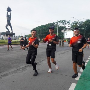Race photo from FIRST SUNDAY RUN