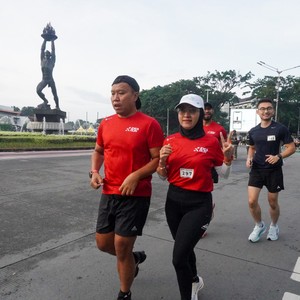 Race photo from FIRST SUNDAY RUN