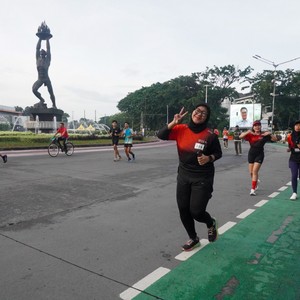 Race photo from FIRST SUNDAY RUN