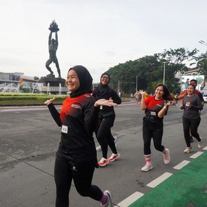 Race photo from FIRST SUNDAY RUN