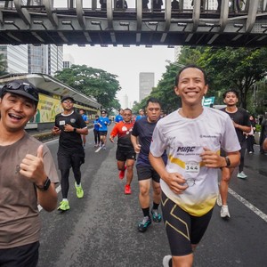 Race photo from FIRST SUNDAY RUN