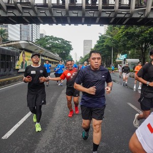Race photo from FIRST SUNDAY RUN