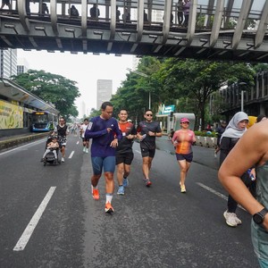 Race photo from FIRST SUNDAY RUN