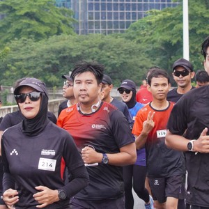 Race photo from FIRST SUNDAY RUN