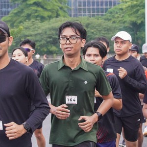 Race photo from FIRST SUNDAY RUN