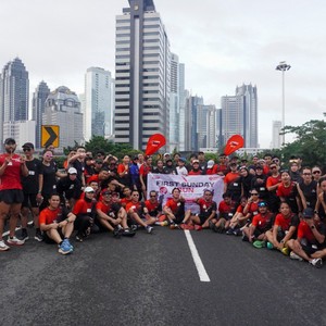 Race photo from FIRST SUNDAY RUN