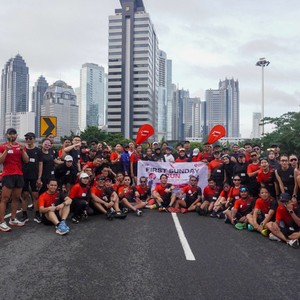 Race photo from FIRST SUNDAY RUN