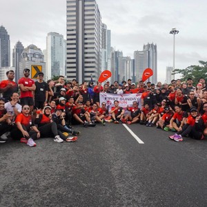 Race photo from FIRST SUNDAY RUN