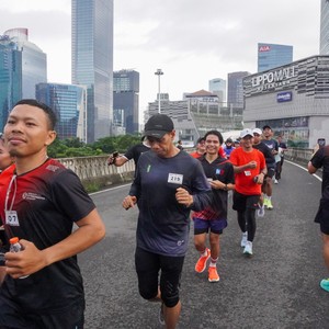 Race photo from FIRST SUNDAY RUN