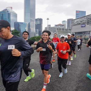 Race photo from FIRST SUNDAY RUN