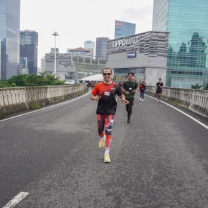 Race photo from FIRST SUNDAY RUN