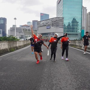 Race photo from FIRST SUNDAY RUN